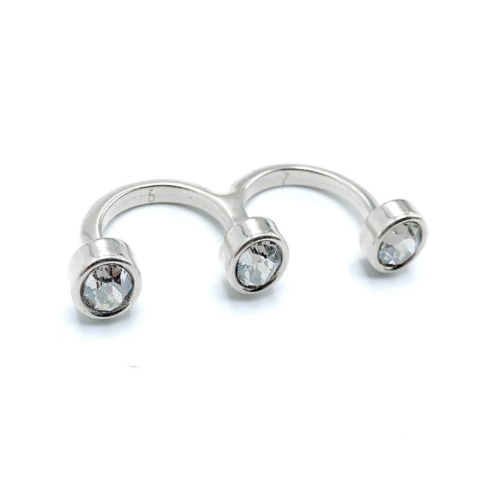 Sterling Silver Double Finger Ring w/ Swarovski Cr